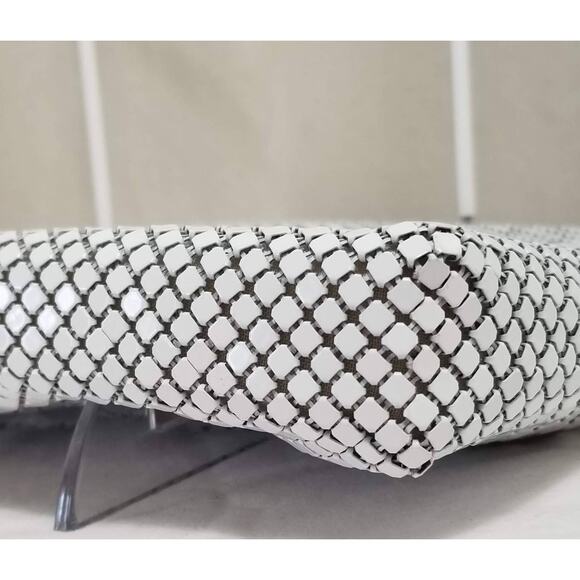 Vintage Glam Whiting & Davis Metal Mesh Evening Bag White - Picture 10 of 16